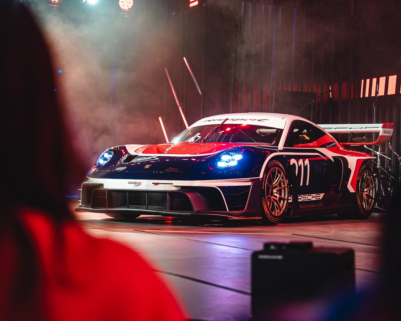 Icons of Porsche - 911 GT3 R in smoke