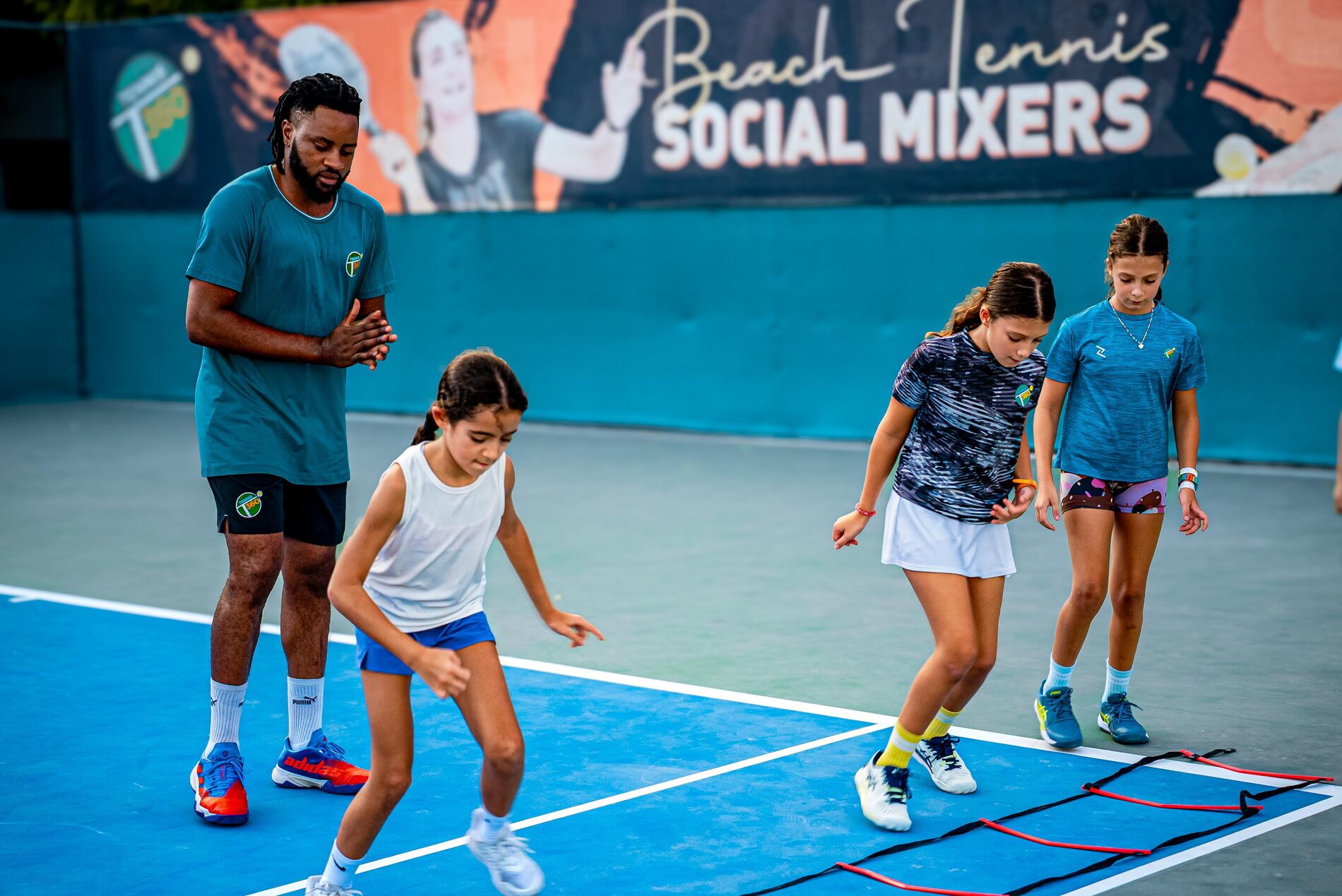 Tennis 360 - coaching the social mixer